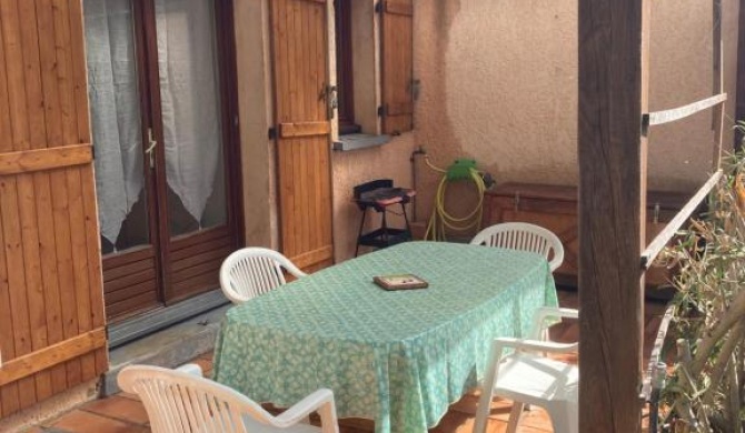 Maison provençale 6 personnes