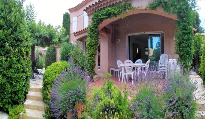 Maison de 3 chambres a Bandol a 800 m de la plage avec vue sur la mer jardin clos et wifi