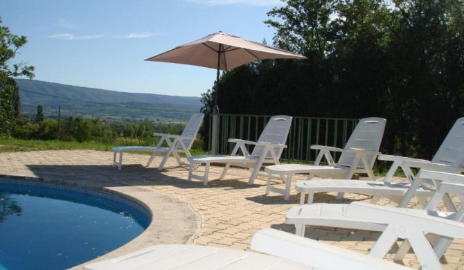 Location Vacances avec Piscine Privée et une jolie vue sur le Luberon, en campagne de Bonnieux, 8 personnes, LS2-209 Azuren