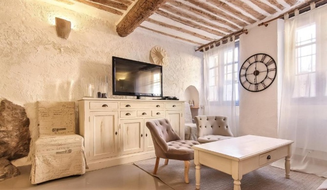 Bijou Apartment in Safranier - Old Town Antibes