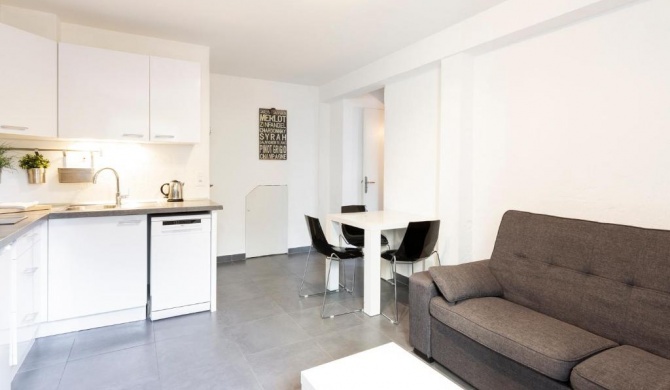 BNB RENTING Chez Dominique - 1 chbre 2-4pers Centre Antibes Migrainier