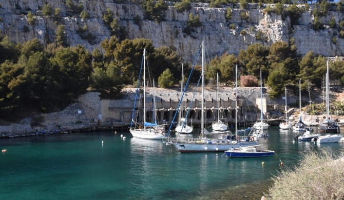 Cassis Lodges