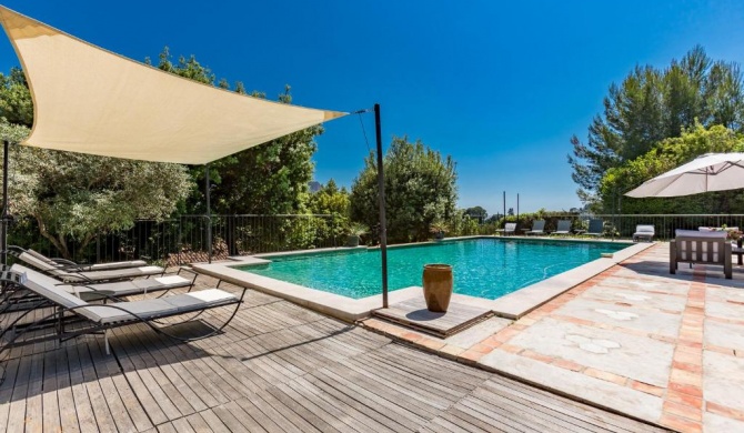 propriété avec piscine au coeur des vignes de Cassis