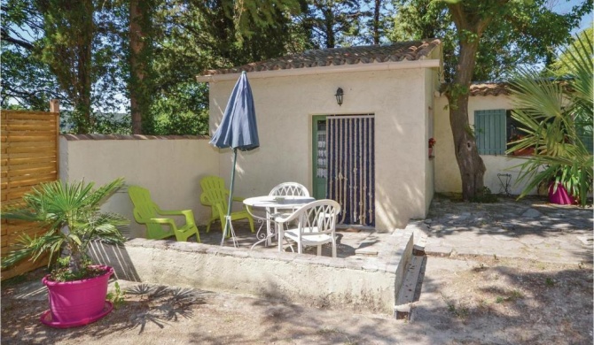 Studio Holiday Home in Crillon le Brave