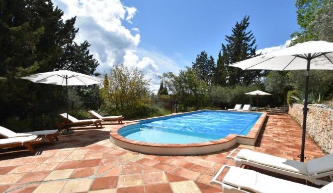 Quiet Farmhouse in Draguignan with Private Swimming Pool