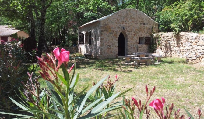 Le Donjon des Combes et son Spa