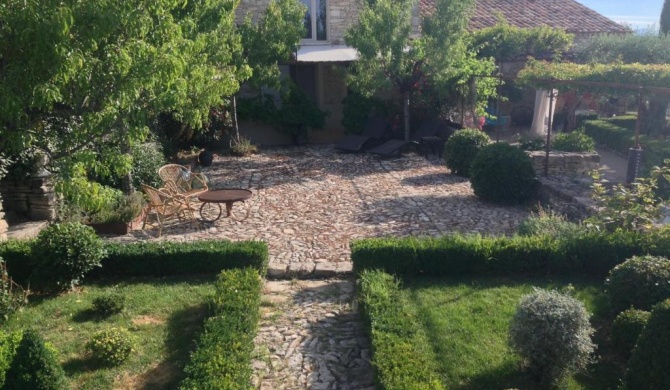 PROVENCEguesthouse L'Agace