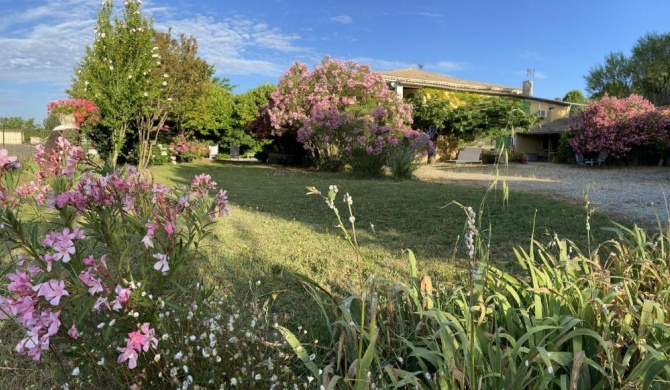 VILLAS DU LUBERON - Appartement L'Hortensia