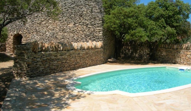 Villa de 3 chambres avec piscine privee jardin et wifi a Gordes