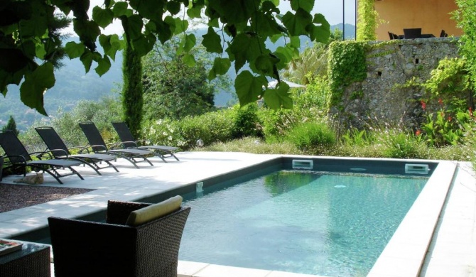 Blissful Villa in Grasse with Private Swimming Pool