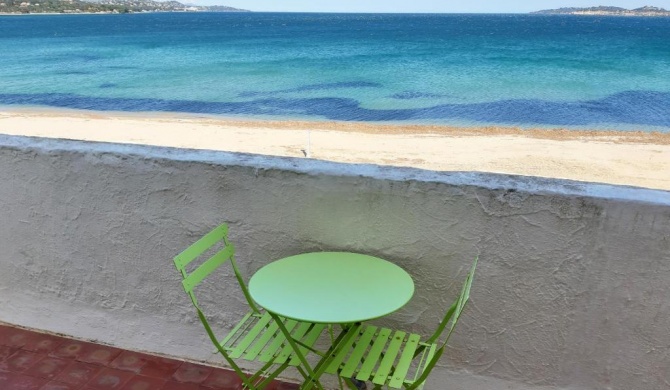 Grand appartement d'origine, vue mer, bord de plage