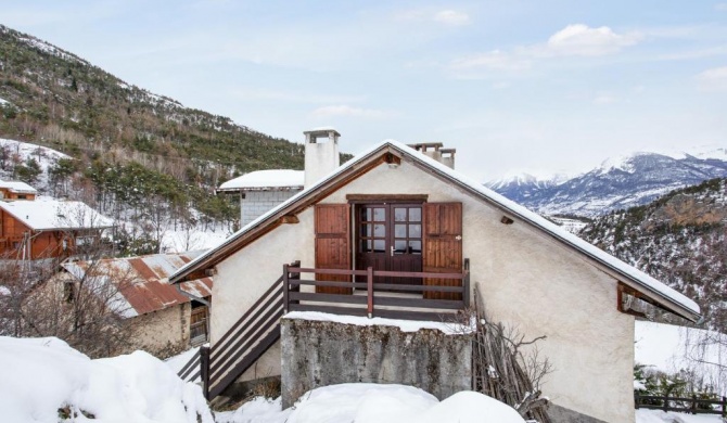 Maison de 2 chambres avec terrasse amenagee et wifi a Guillestre