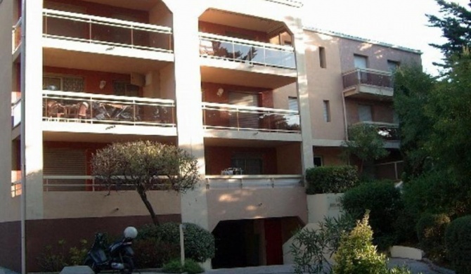 Appartement Hyères, 3 pièces, 4 personnes - FR-1-335-91