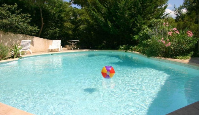 Villa de 4 chambres avec vue sur la mer piscine privee et jardin amenage a Hyeres a 2 km de la plage