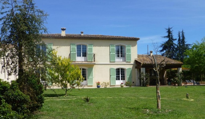 Chambre d'hôtes "La Bastide des Eucalyptus"