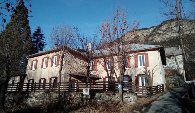 Maison familiale des Gueyniers