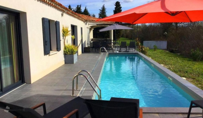 Charmante location vacances climatisée avec piscine proche de L'Isle sur la Sorgue, 8 prs 4 chambres avec salles d'eau contigües, LS2-331 RIBIERO