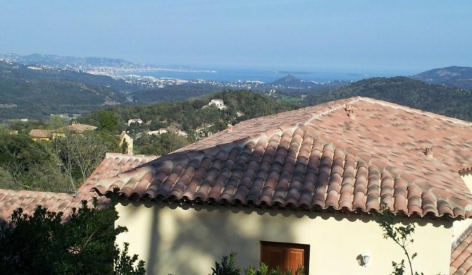 Three villa holiday apartments Cote d'Azur