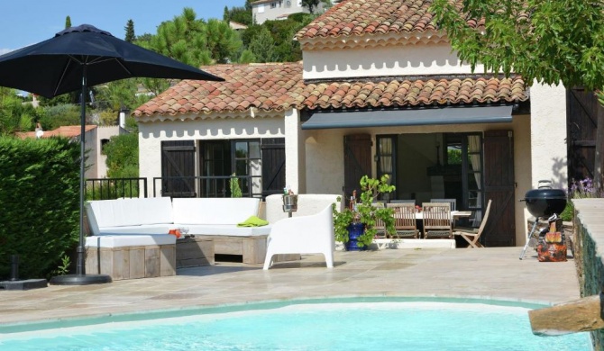 Luxury villa with heated pool in Les Issambres on the Cote d 'Azur