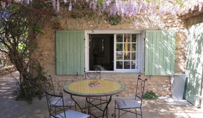 Maison en pierre au coeur Luberon