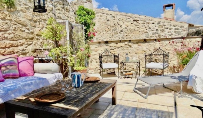 Un Patio En Luberon Homes Rental