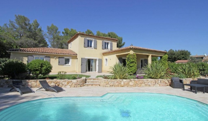 Lush villa in Bagnols en Foret with private pool